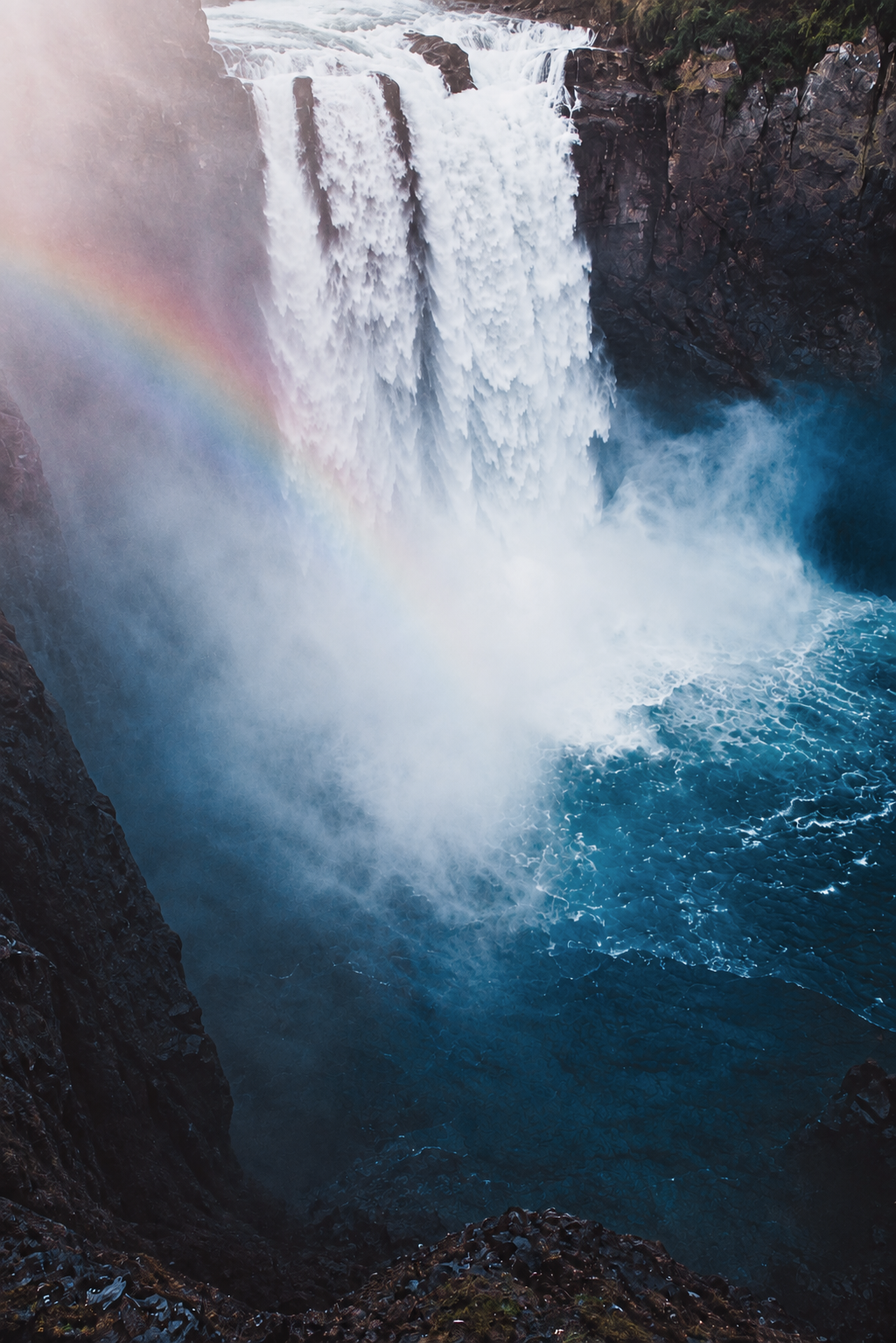 Waterfall photography by Eli Seekins